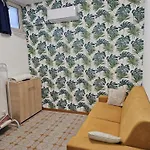 Casa vacanze Tiny House Mare With Sofa Bed - Mini Stanza Mare Con Divano Letto *